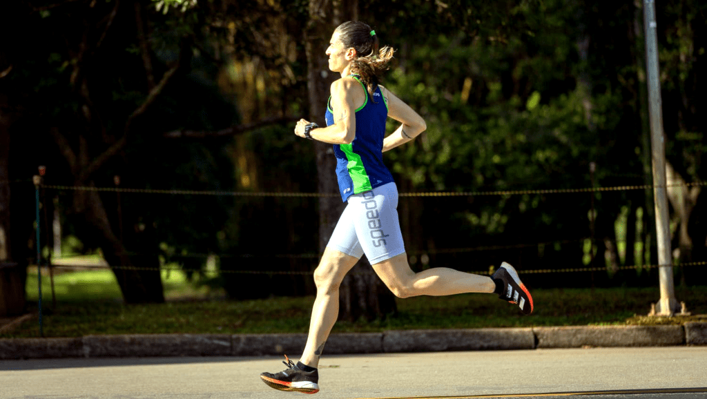 Escolhendo o Tênis Certo para Sua Corrida: Guia Completo 1 tenis para corrida - um guia completo azon
