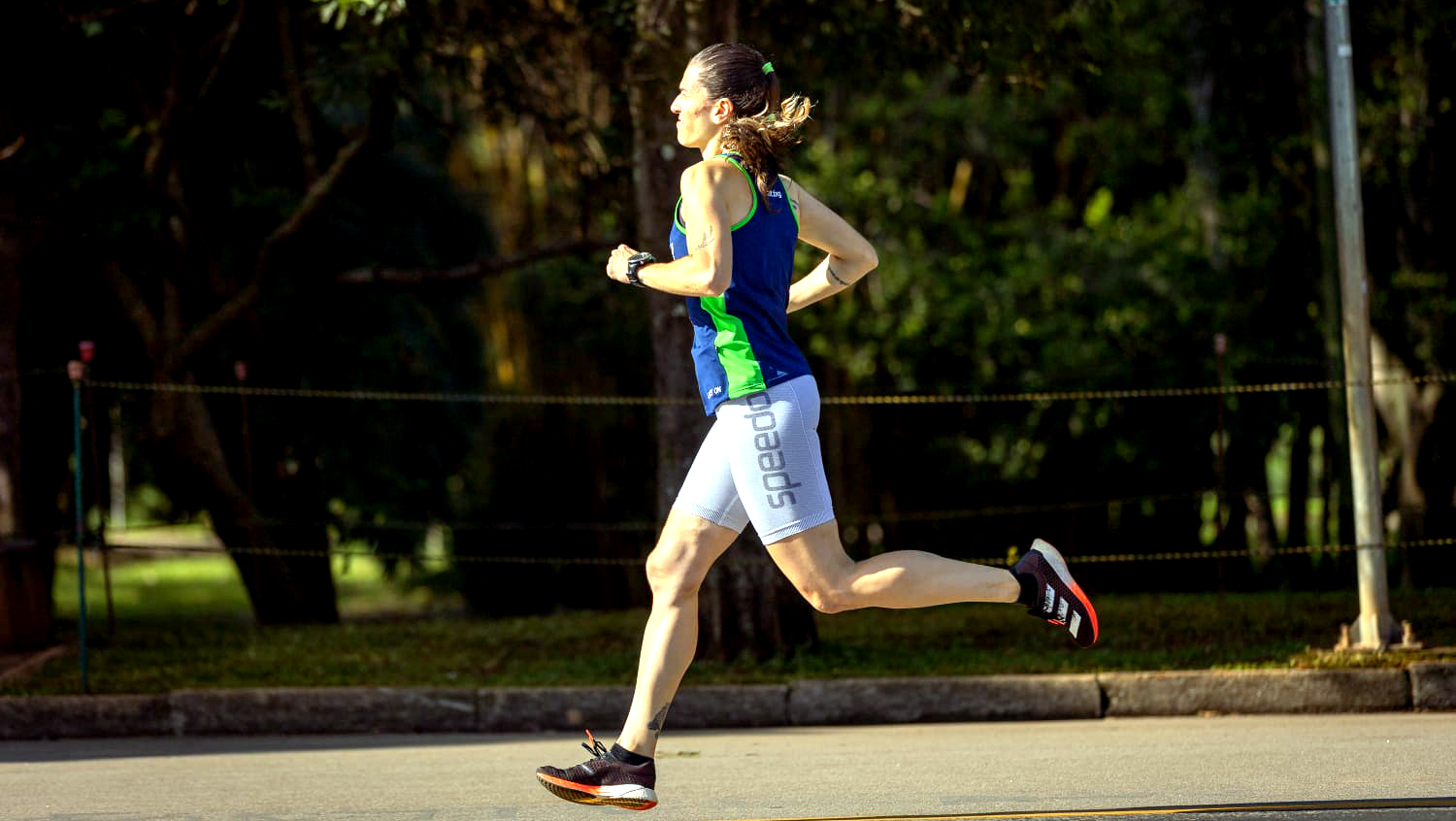 azon 001 tenis para corrida