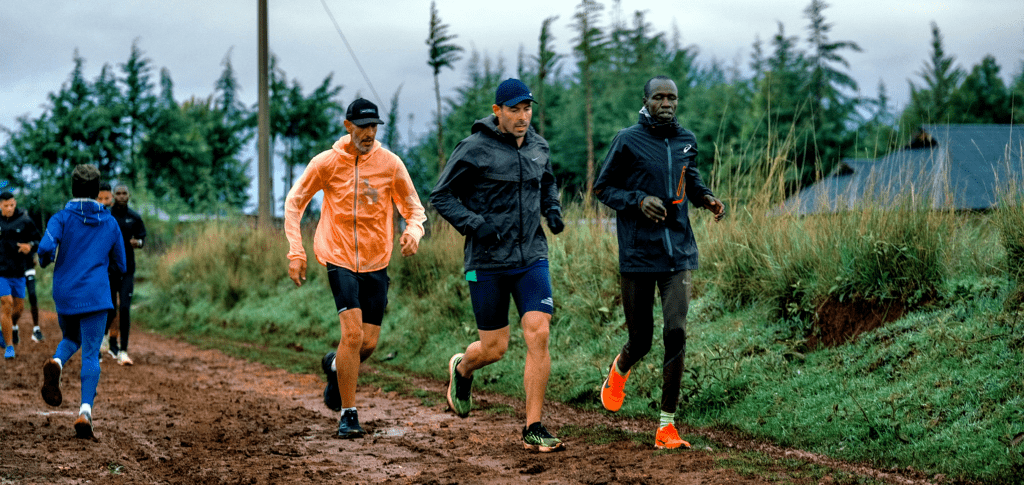 Os 10 segredos do corredor queniano. O que aprendemos do Running Camp no Quênia: Lições dos melhores corredores do mundo no High Altitude Training Centre 4 azon corredor queniano 002