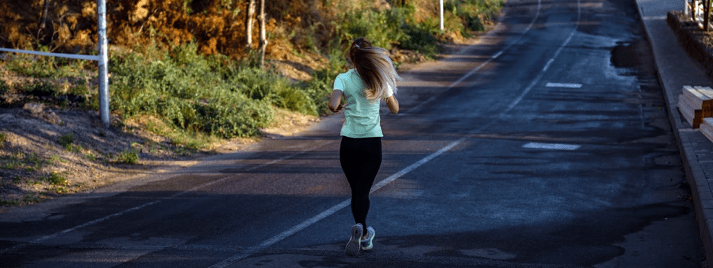 treino de corrida com subida